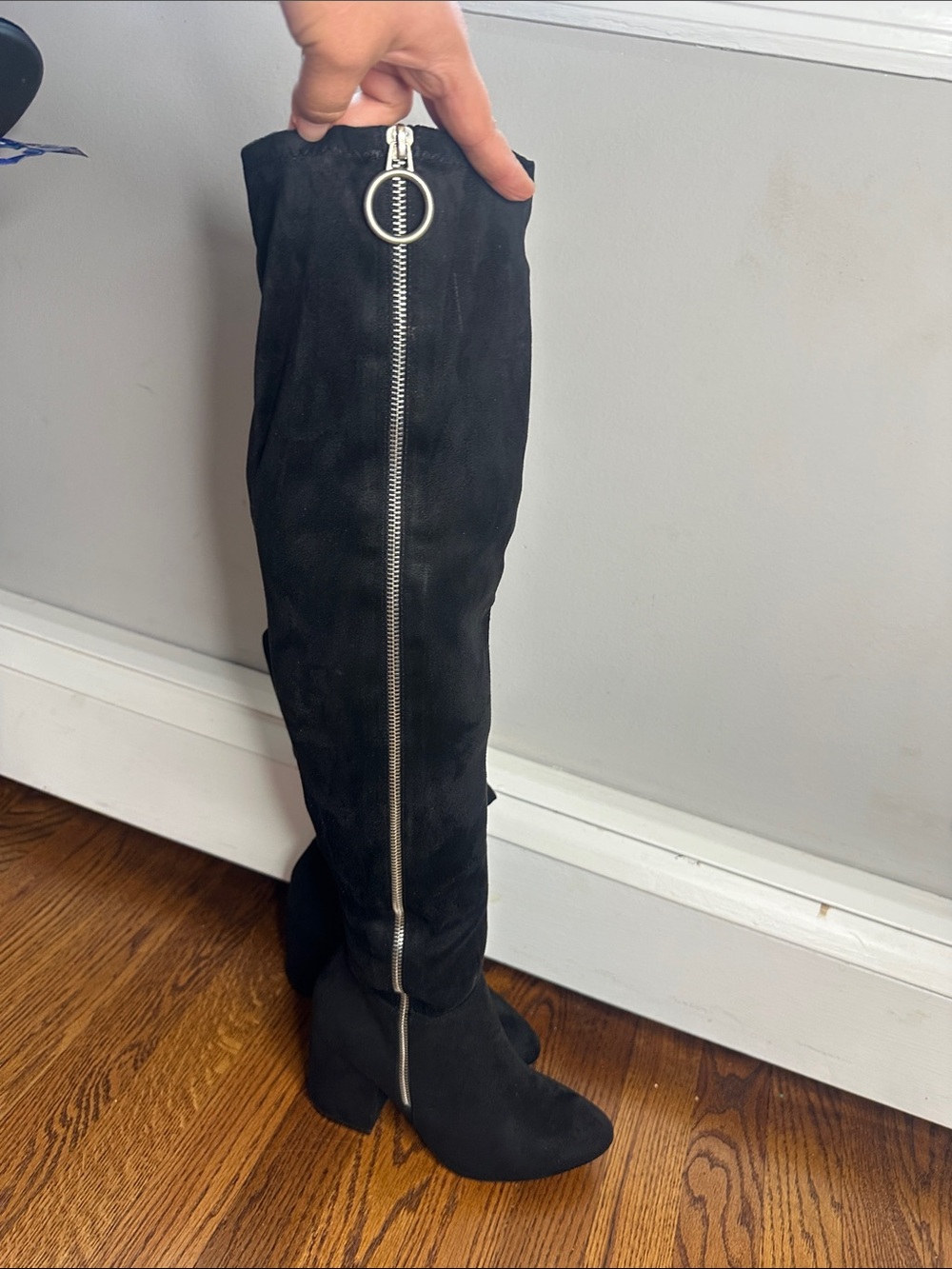 Shoe Dazzle Black Over-the-Knee Suede Heeled Boots with Silver Zip Ring like New